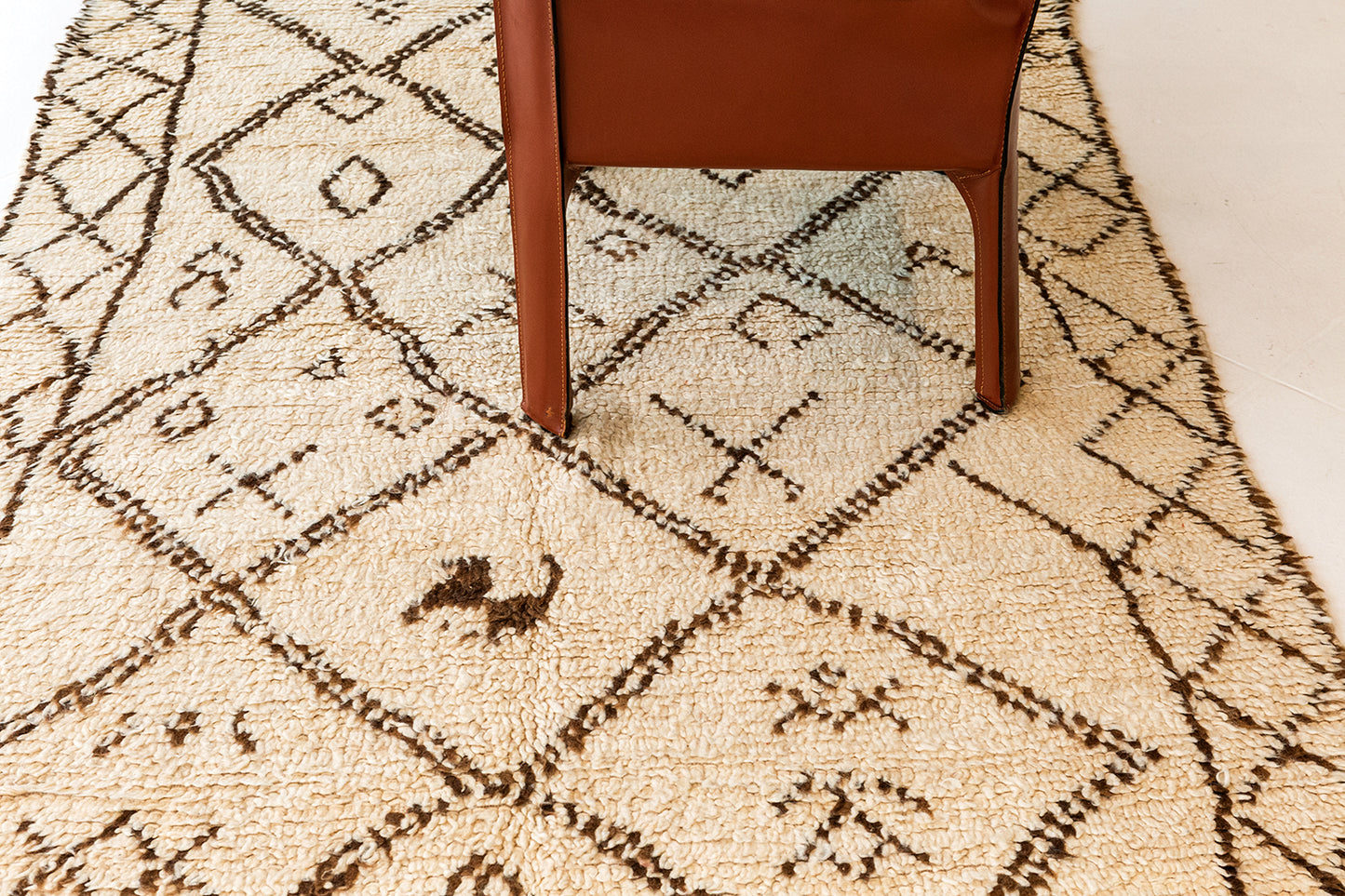 Modern Rug Image 12695 Vintage Moroccan Azilal Tribe Rug