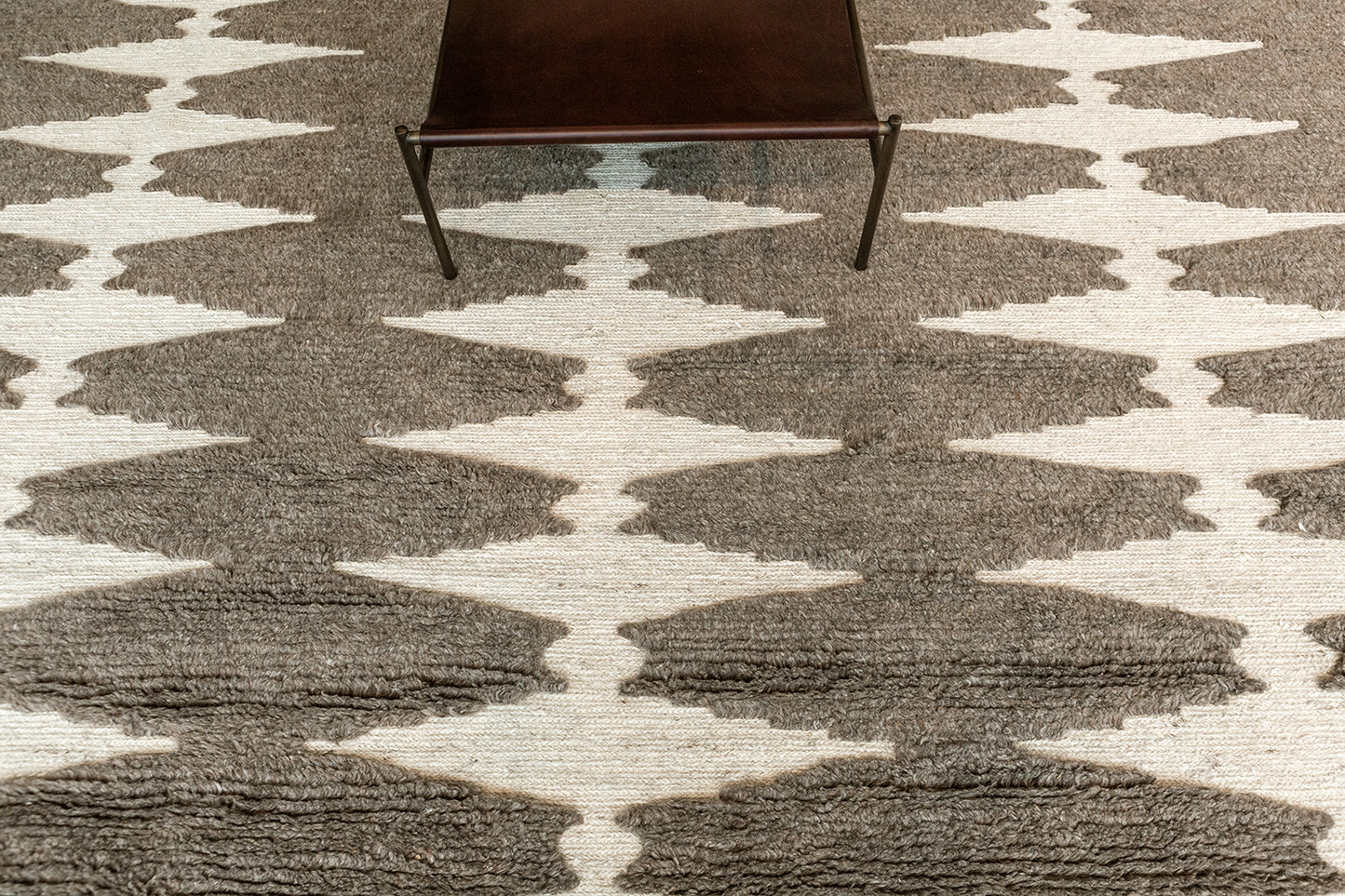 Modern Rug Image 9113 Pantera by Michael Berman