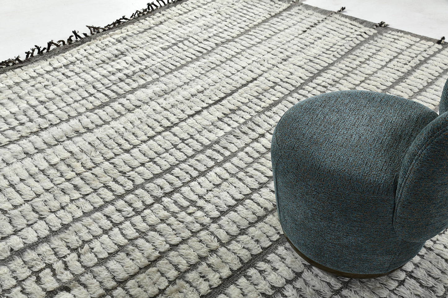 Modern Rug Image 1588 Barguzin, Haute Bohemian