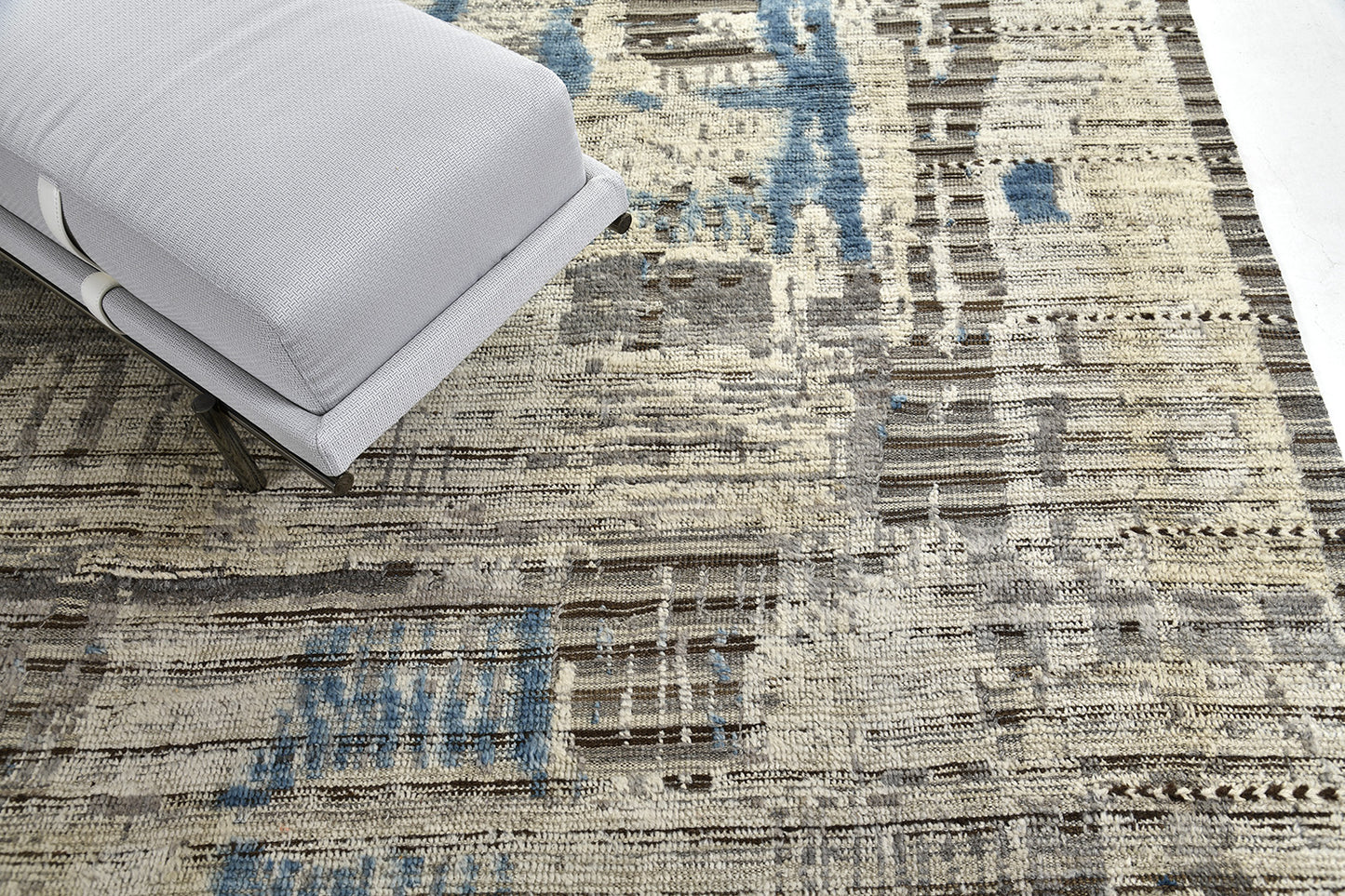 Modern Rug Image 4984 Halfah, Atlas Collection, Seasons