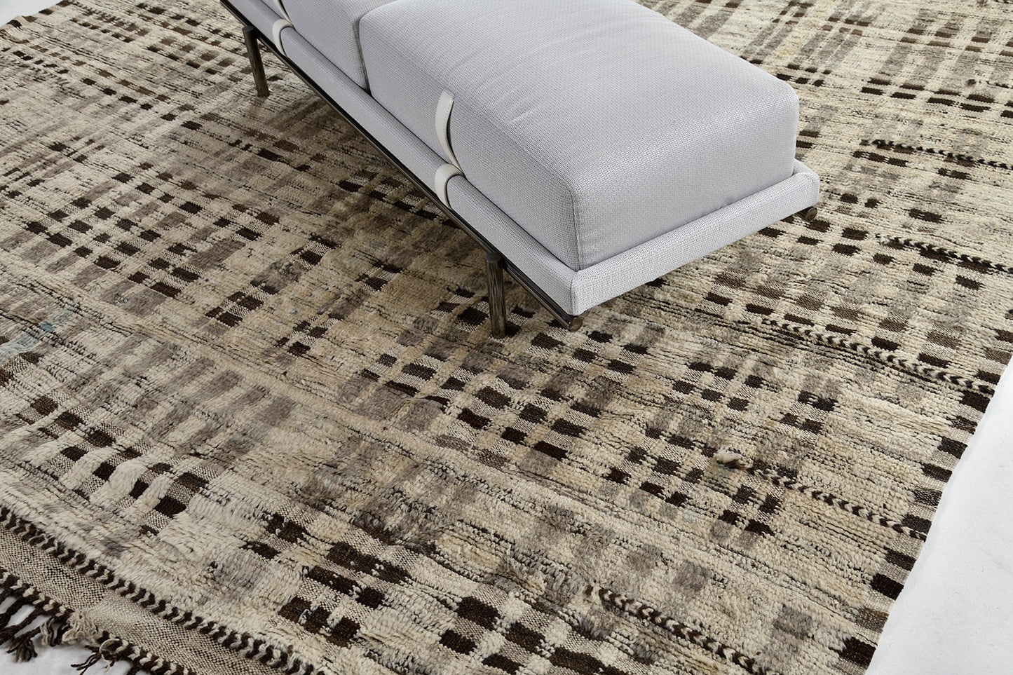 Modern Rug Image 1417 Bacatta, Atlas Collection, Seasons