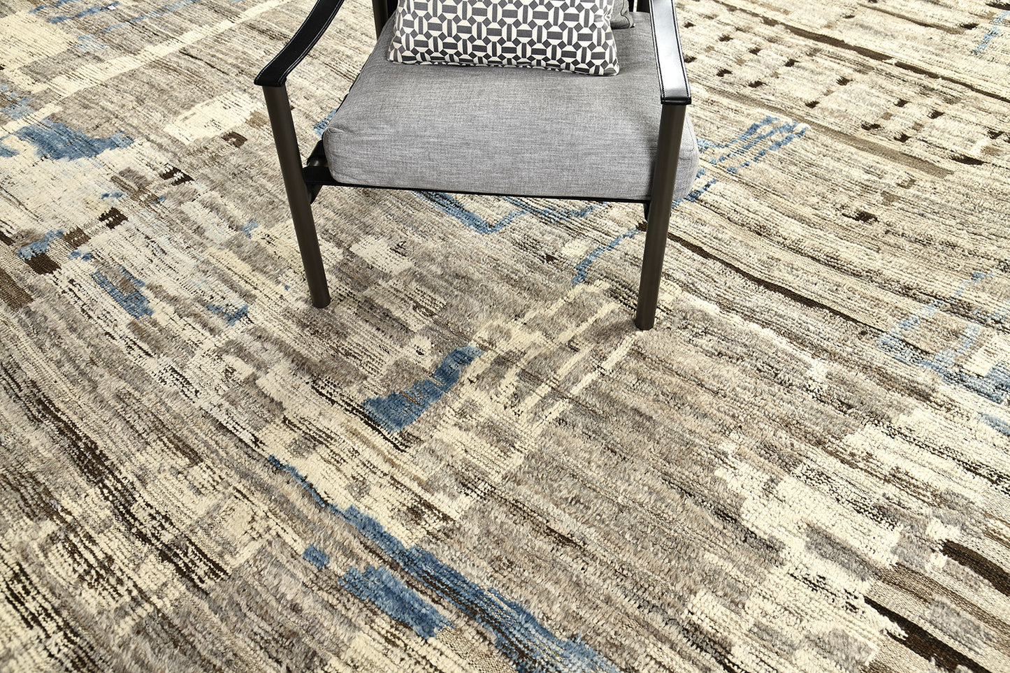 Modern Rug Image 6970 Meliska, Atlas Collection, Seasons