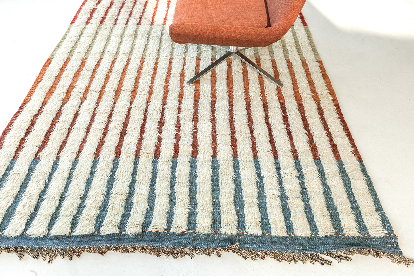Modern Rug Image 4242 Fohn, Haute Bohemian