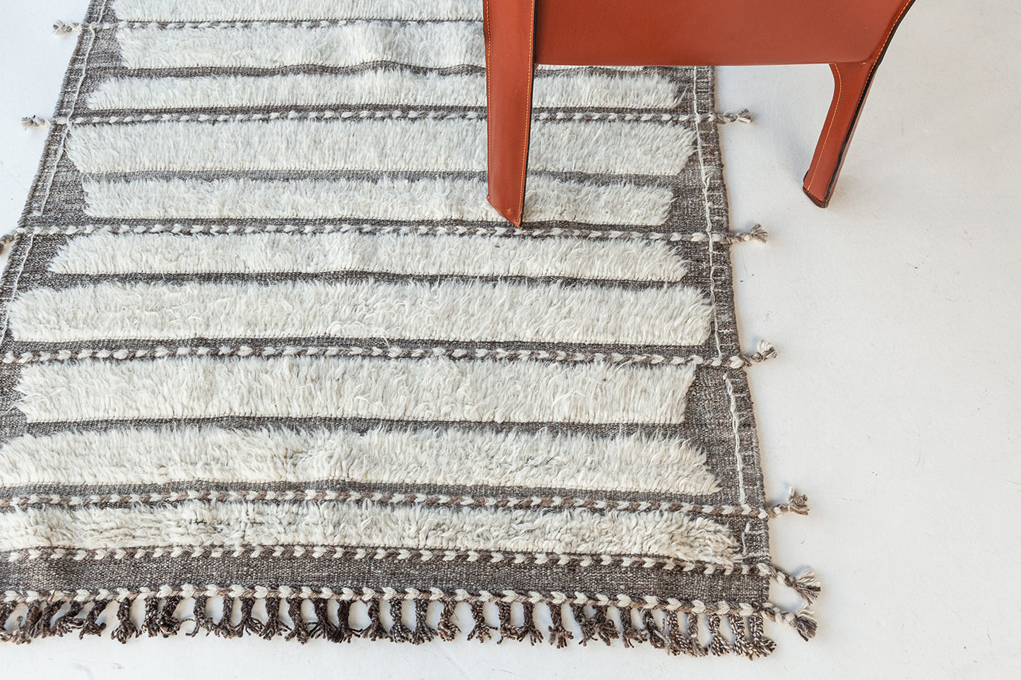 Modern Rug Image 302 Abrolhos, Haute Bohemian