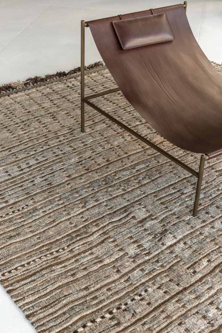 Modern Rug Image 9162 Pasola, Atlas Collection