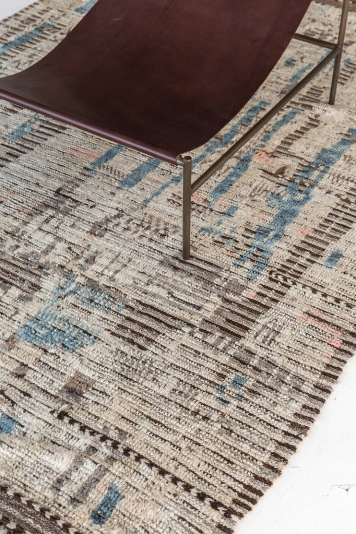 Modern Rug Image 4988 Halfah, Atlas Collection, Seasons