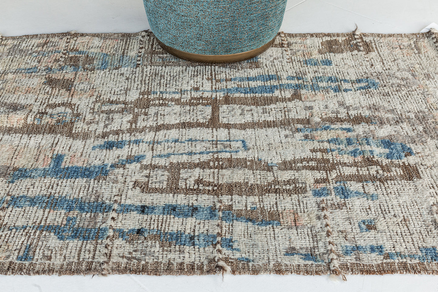 Modern Rug Image 4998 Halfah, Atlas Collection, Seasons