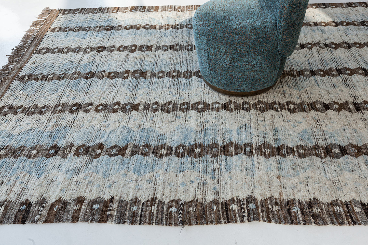 Modern Rug Image 7927 Modlina, Kust Collection