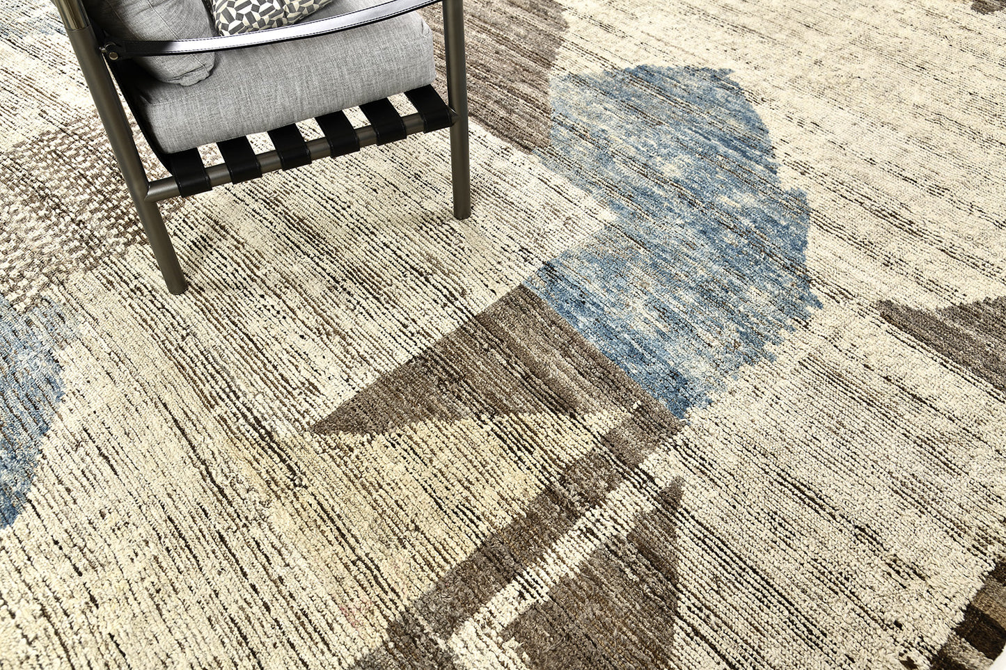 Modern Rug Image 5775 Kaouki, Atlas Collection, Seasons