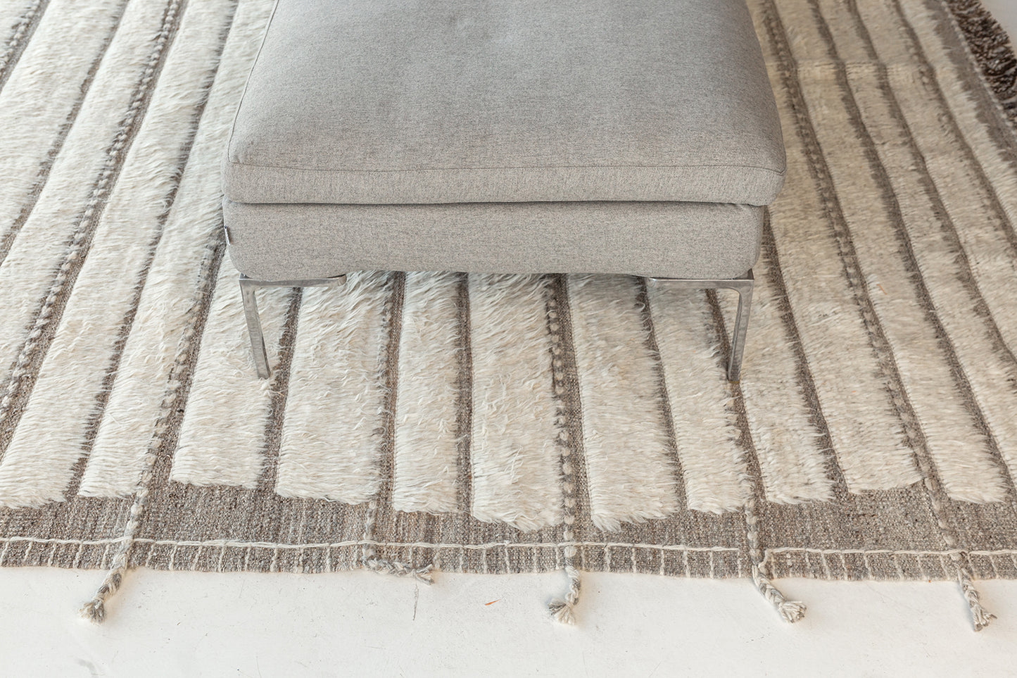 Modern Rug Image 274 Abrolhos, Haute Bohemian