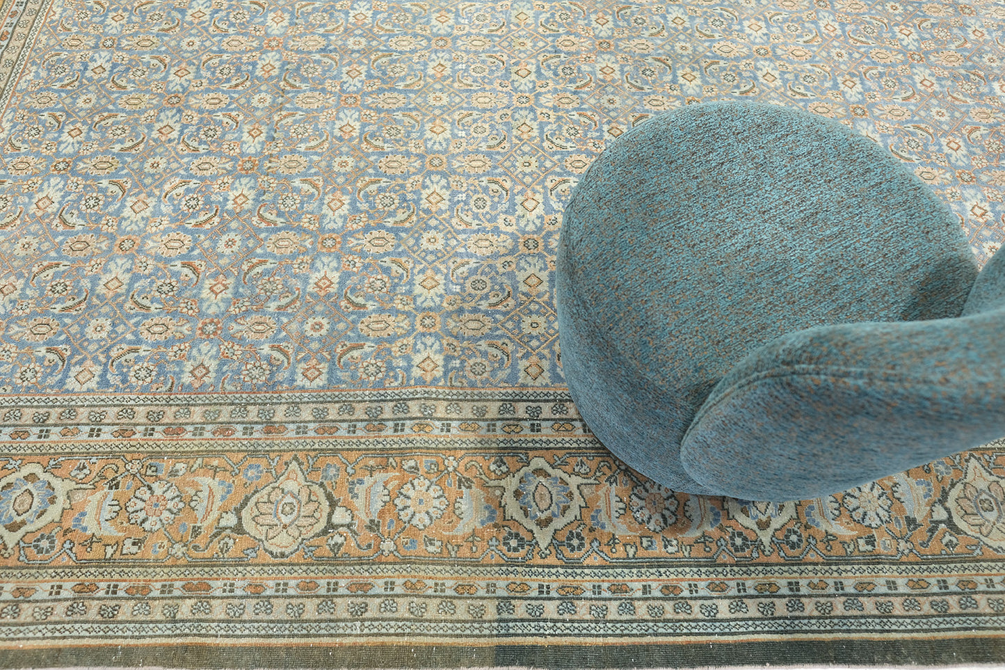 Antique Persian Tabriz 29100