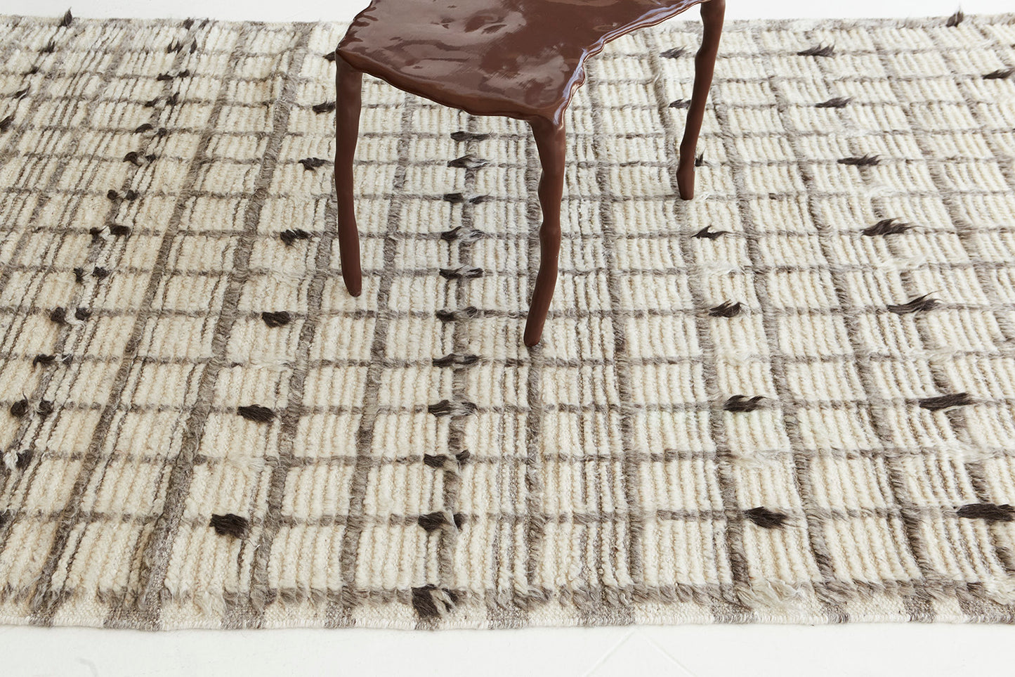 Modern Rug Image 729 Amihan, Sahara Collection 29283
