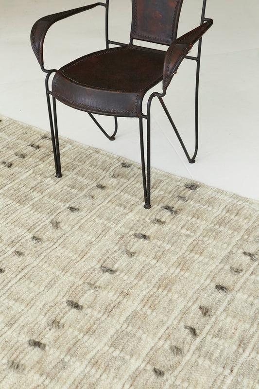 Modern Rug Image 738 Amihan, Sahara Collection 29286