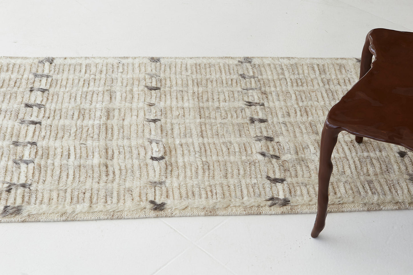 Modern Rug Image 629 Amihan Runner, Sahara Collection 29308