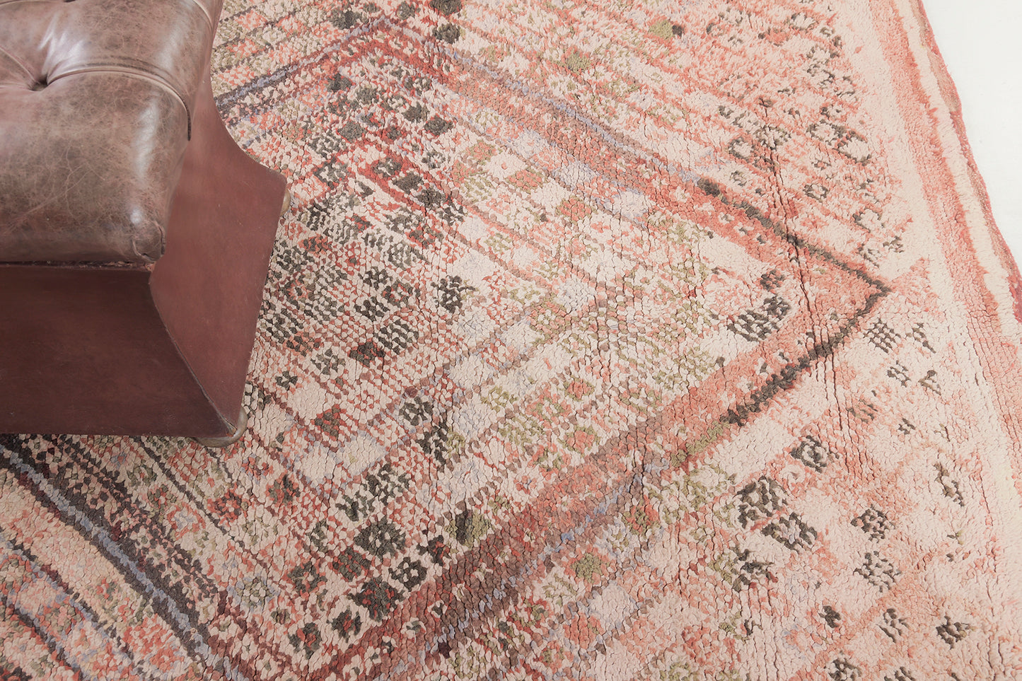 Modern Rug Image 12883 Vintage Moroccan Beni M'Guild Tribe Rug