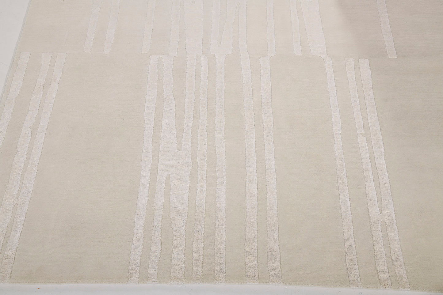 Modern Rug Image 8943 Notes, Design Rhymes Collection