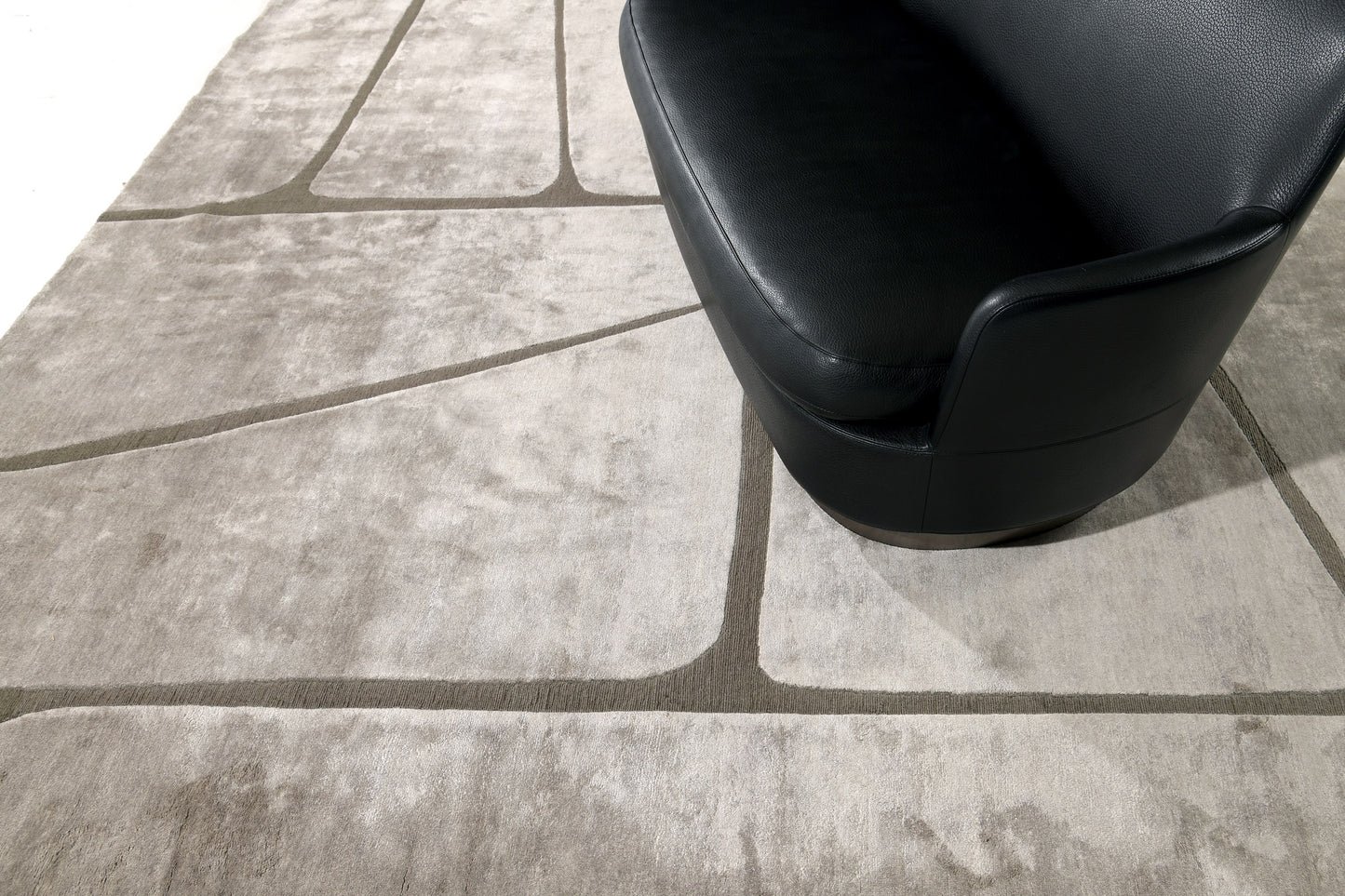 Modern Rug Image 6280 Losa by Erinn V.