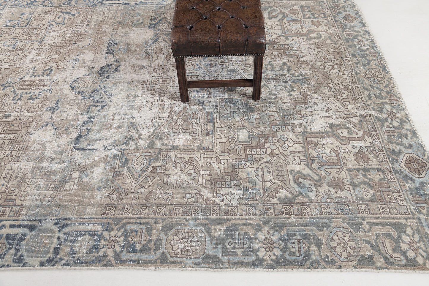 Vintage Persian Heriz 29380