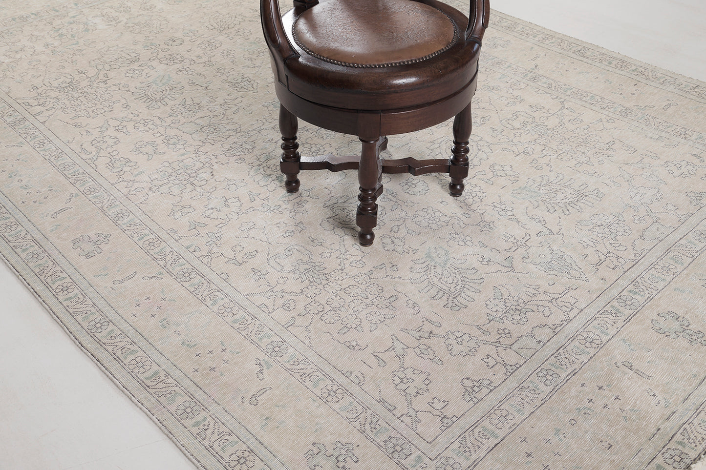 Persian Rug 4207 Vintage Persian Tabriz 29382