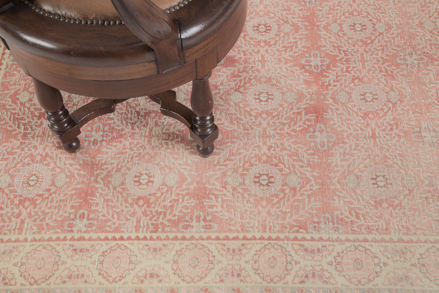 Vintage Turkish Anatolian Kaysen Rug