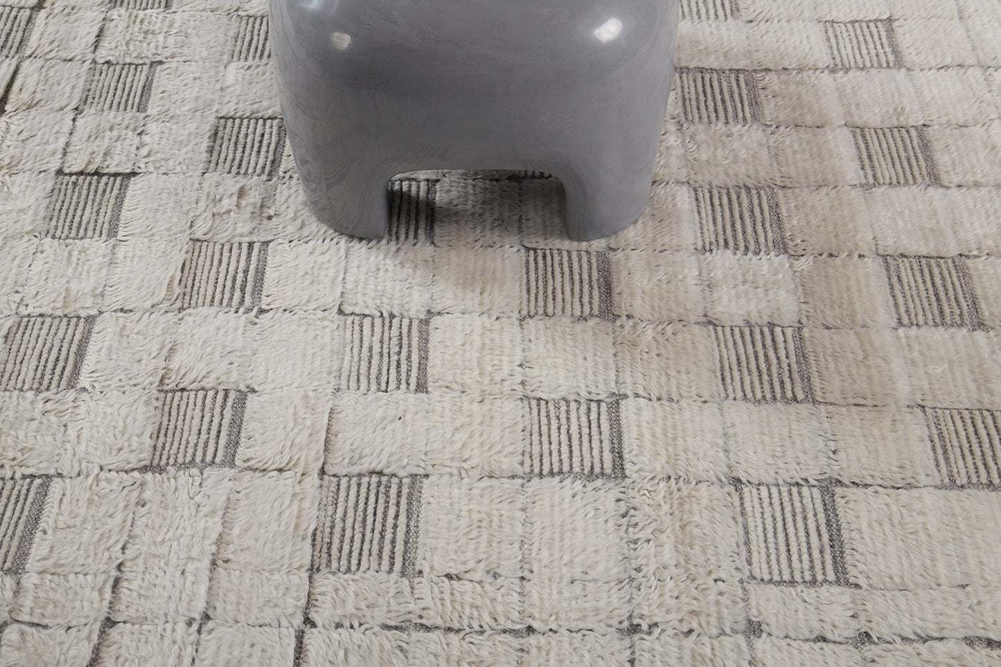 Modern Rug Image 5087 Heron, Sandpiper Collection