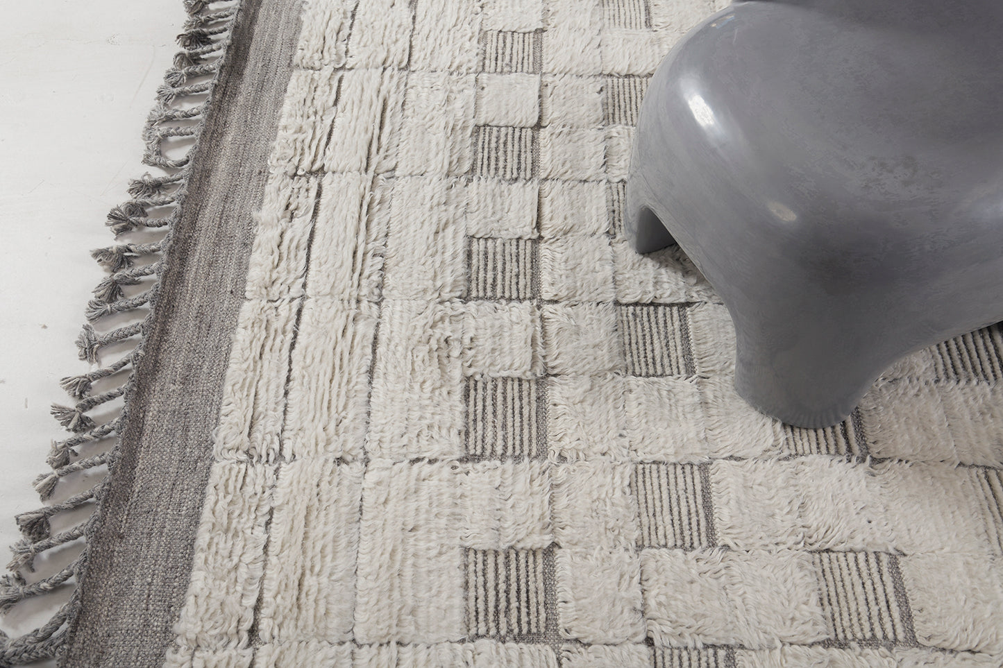 Modern Rug Image 5088 Heron, Sandpiper Collection