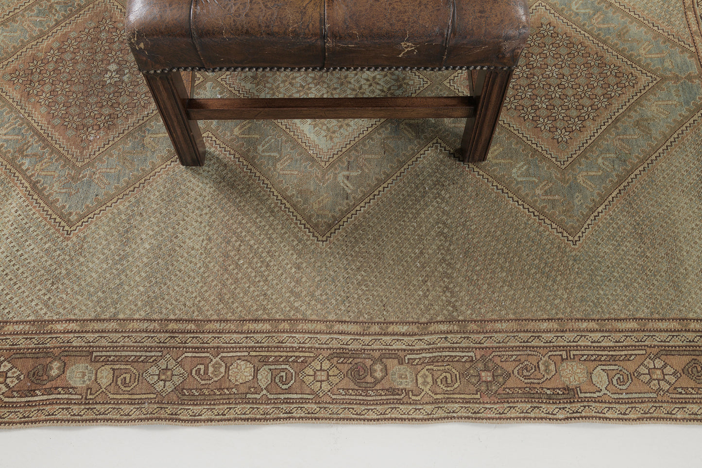 Persian Rug 520 Antique Persian Ghasghaei 29479