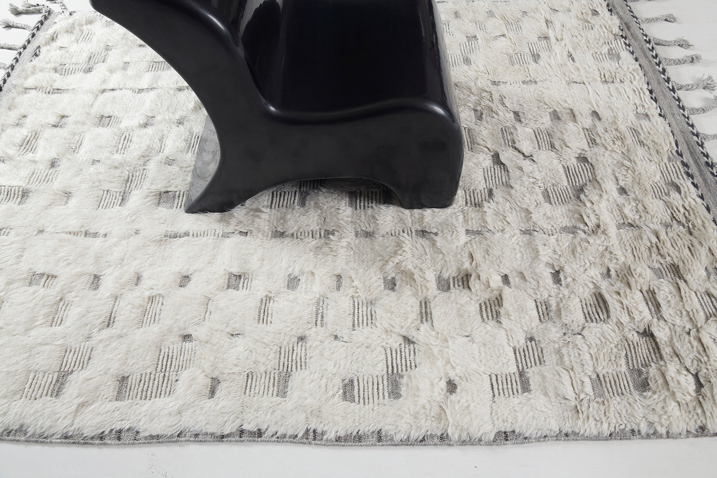 Modern Rug Image 2691 Crane, Sandpiper Collection