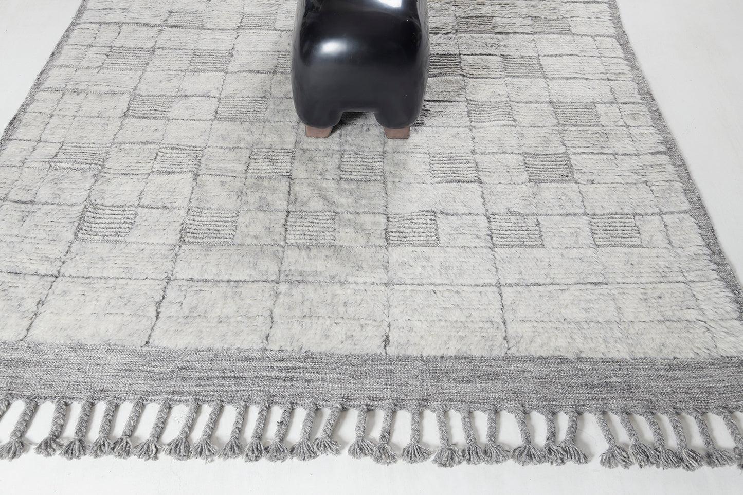 Modern Rug Image 5085 Heron, Sandpiper Collection