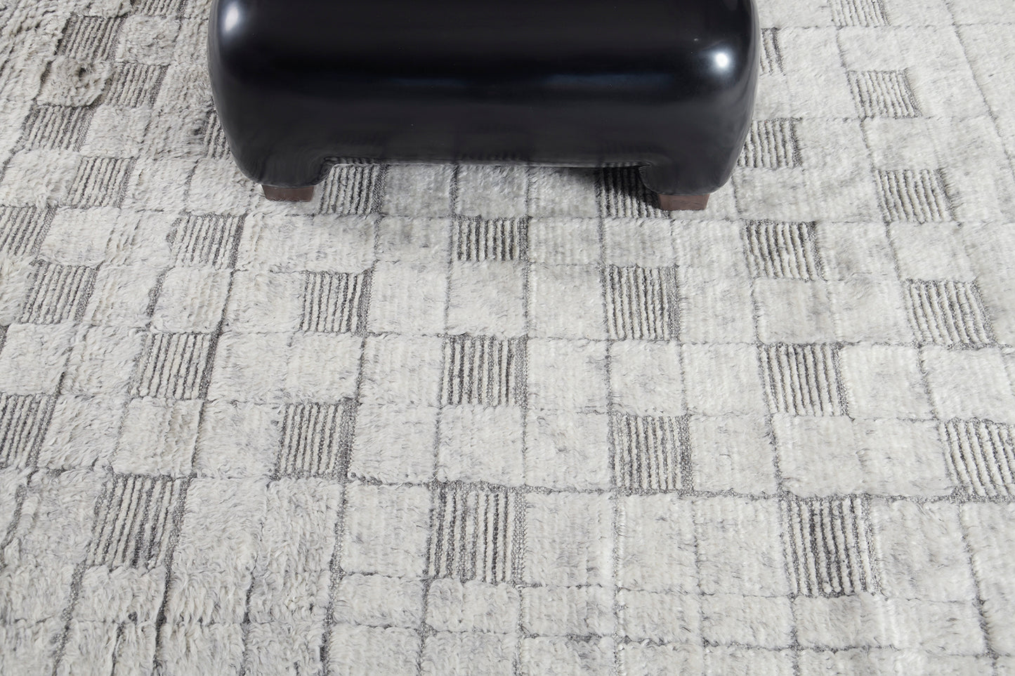 Modern Rug Image 5083 Heron, Sandpiper Collection