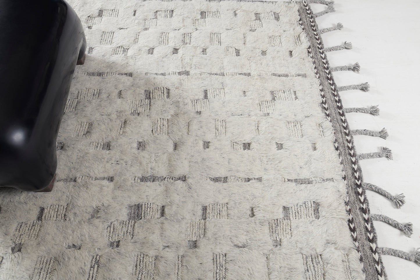 Modern Rug Image 2678 Crane, Sandpiper Collection
