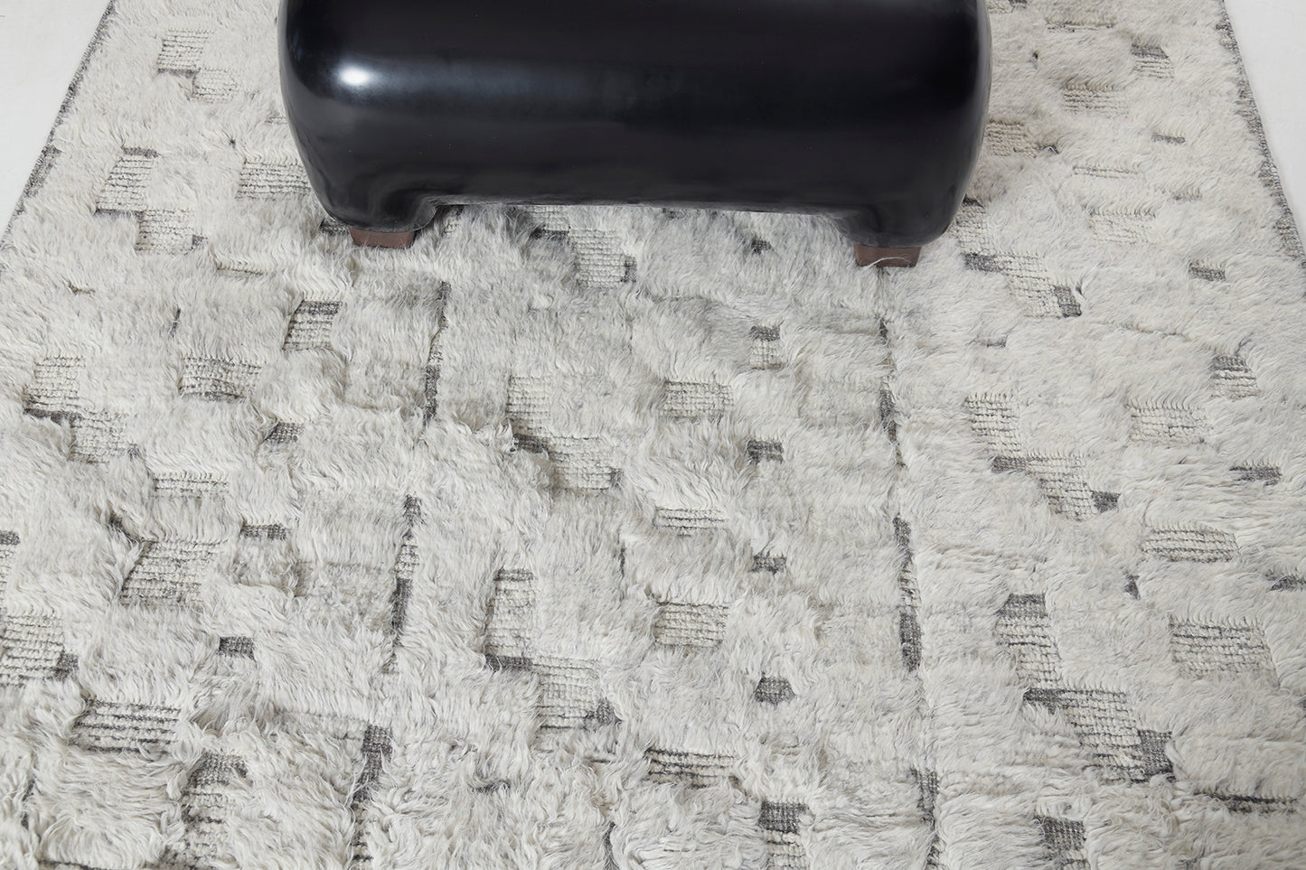 Modern Rug Image 2682 Crane, Sandpiper Collection