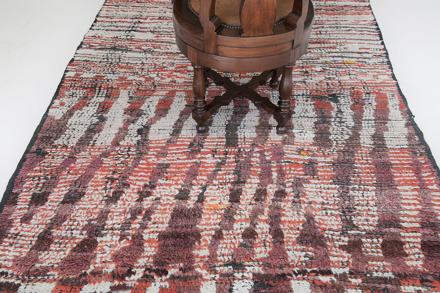 Modern Rug Image 12830 Vintage Moroccan Beni M'Guild Tribe Rug