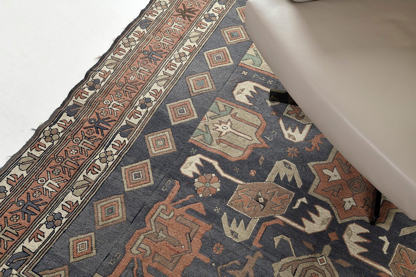 Vintage Tribal Soumak Kilim