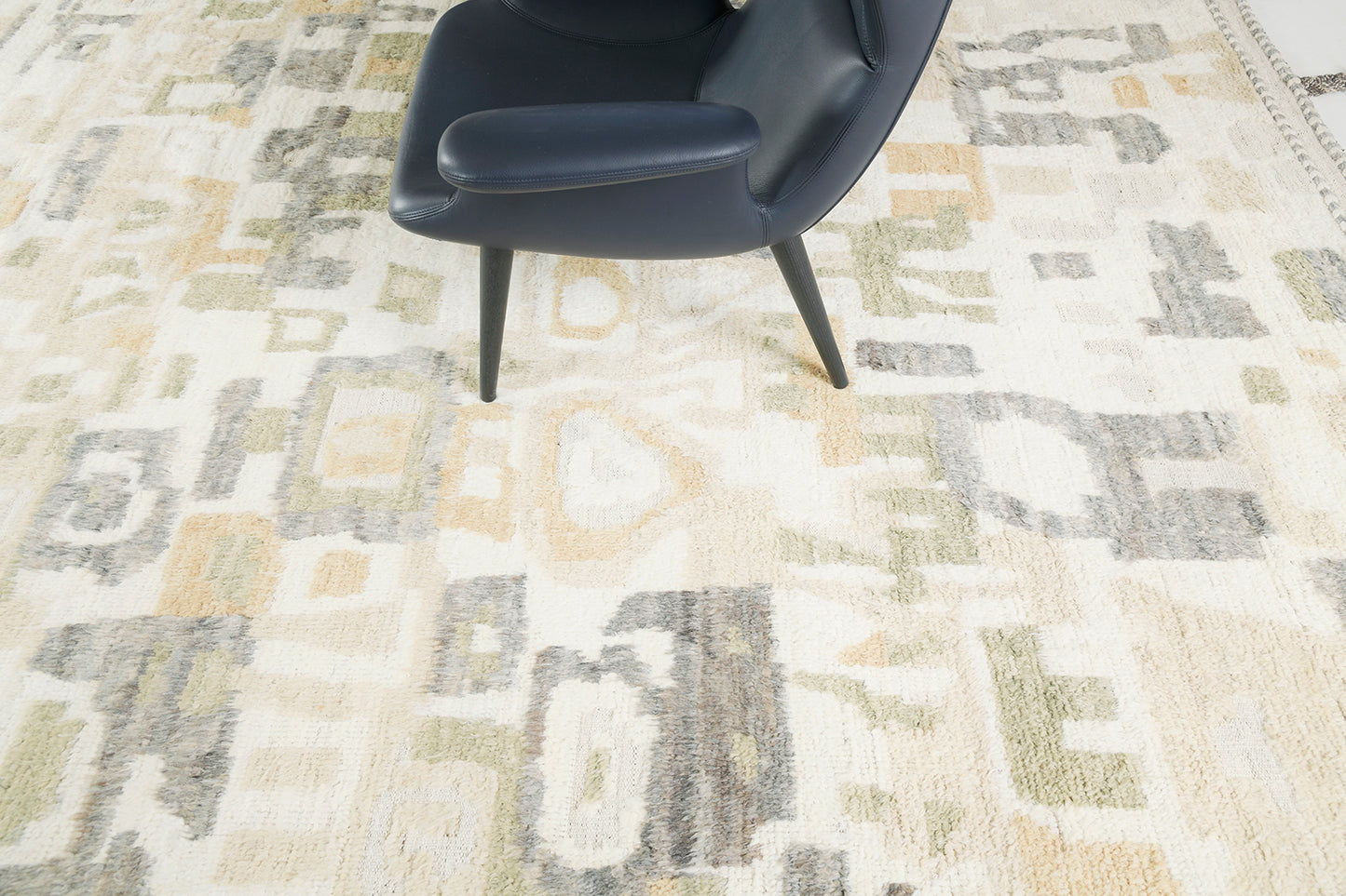 Modern Rug Image 1267 Awsim, Atlas Collection
