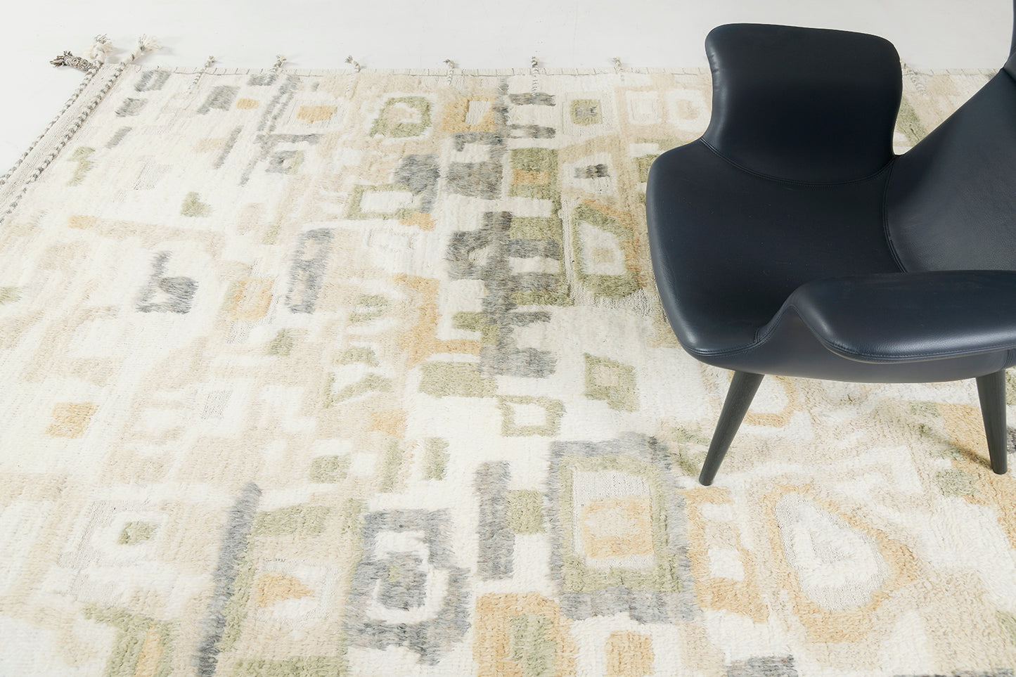 Modern Rug Image 1268 Awsim, Atlas Collection