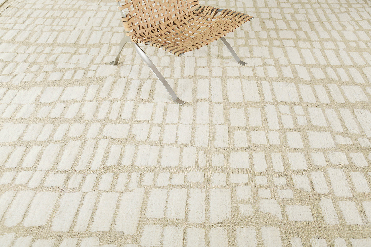 Modern Rug Image 1144 Arezqi, Atlas Collection