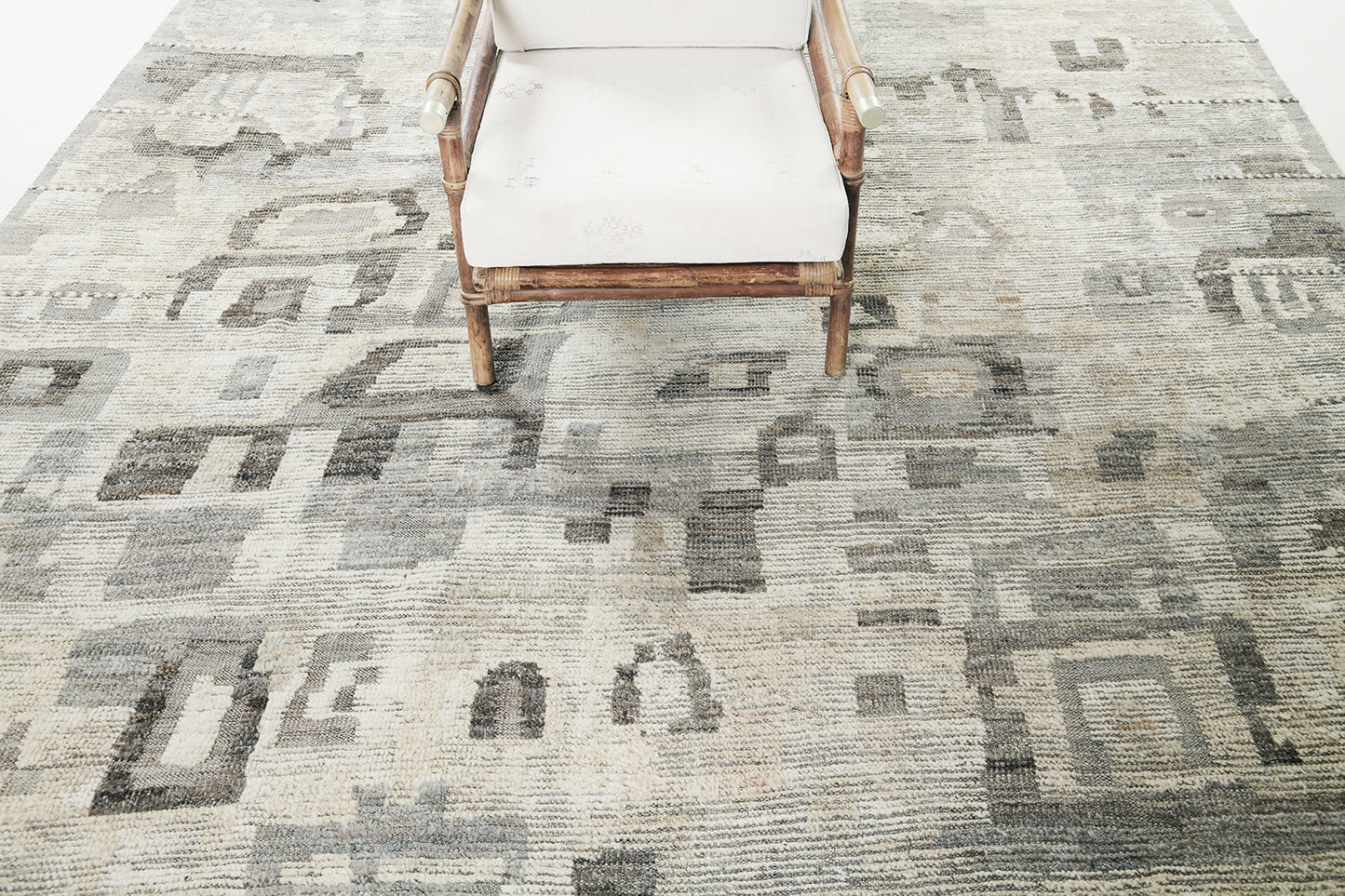 Modern Rug Image 1276 Awsim, Atlas Collection, Seasons