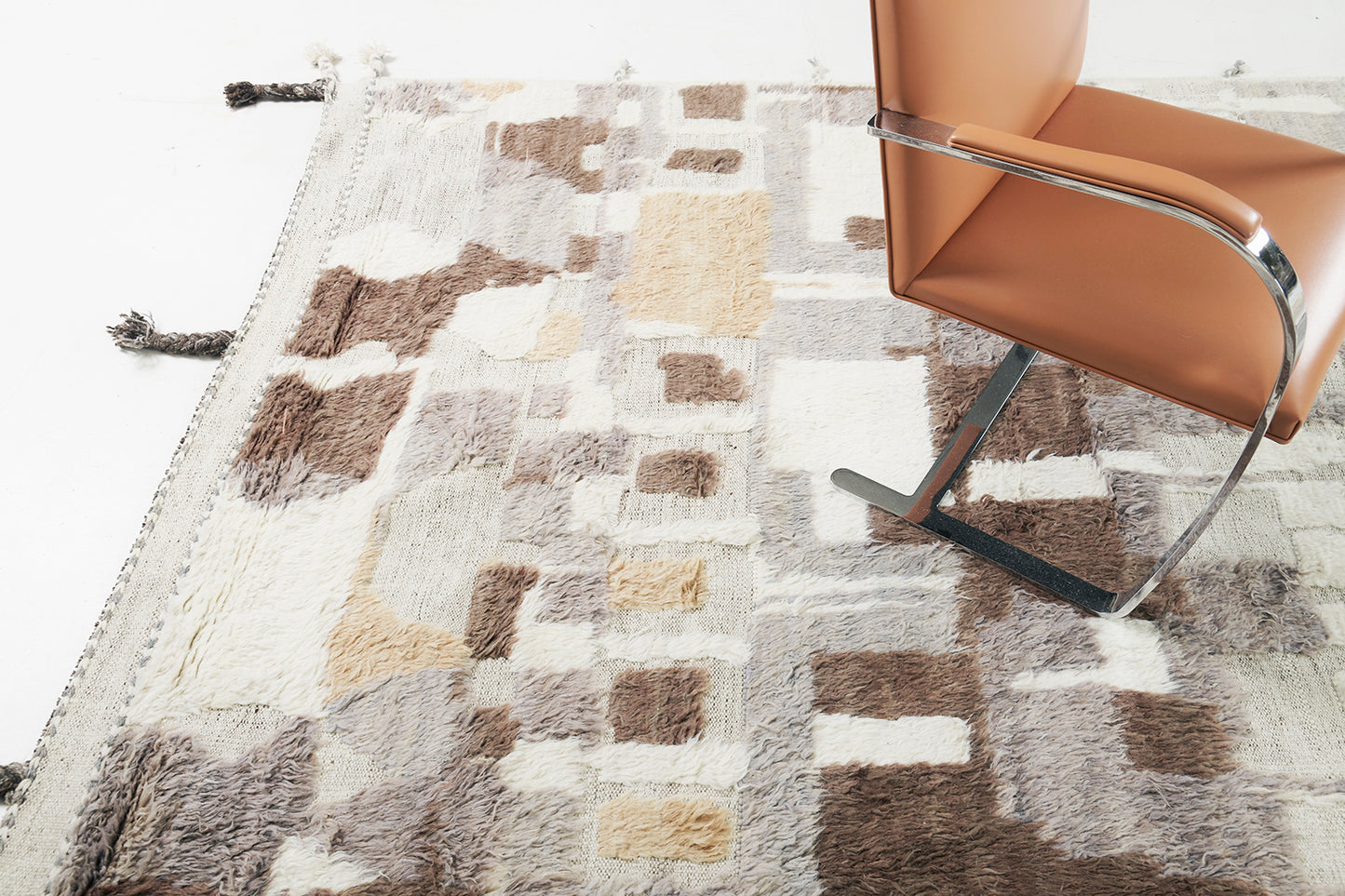 Modern Rug Image 6350 Lunja, Atlas Collection