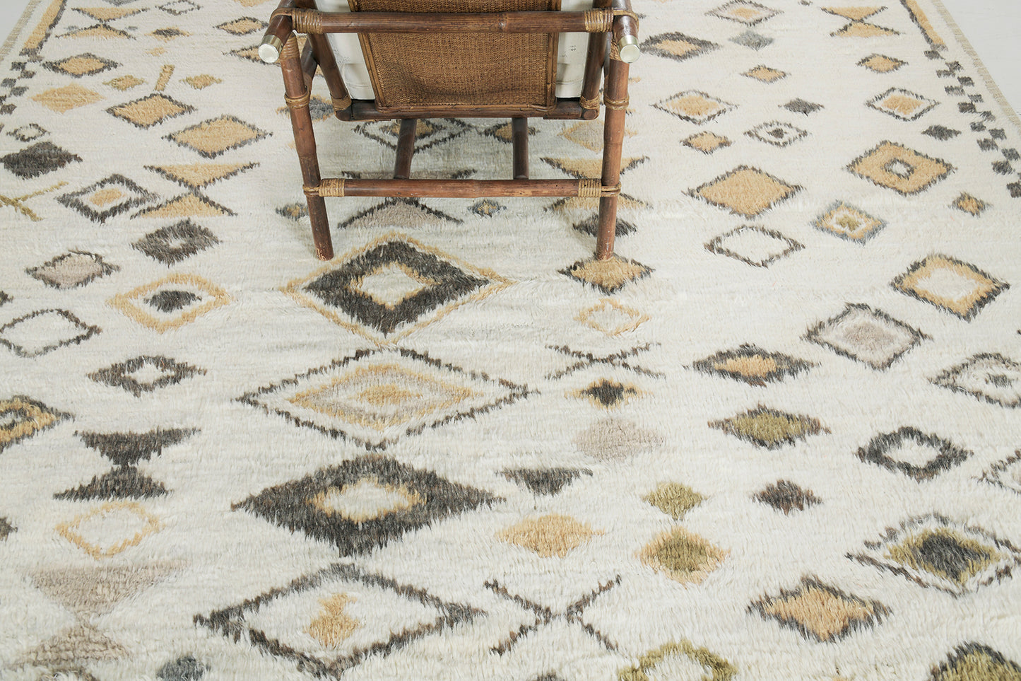 Modern Rug Image 2198 Byzacena, Atlas Collection