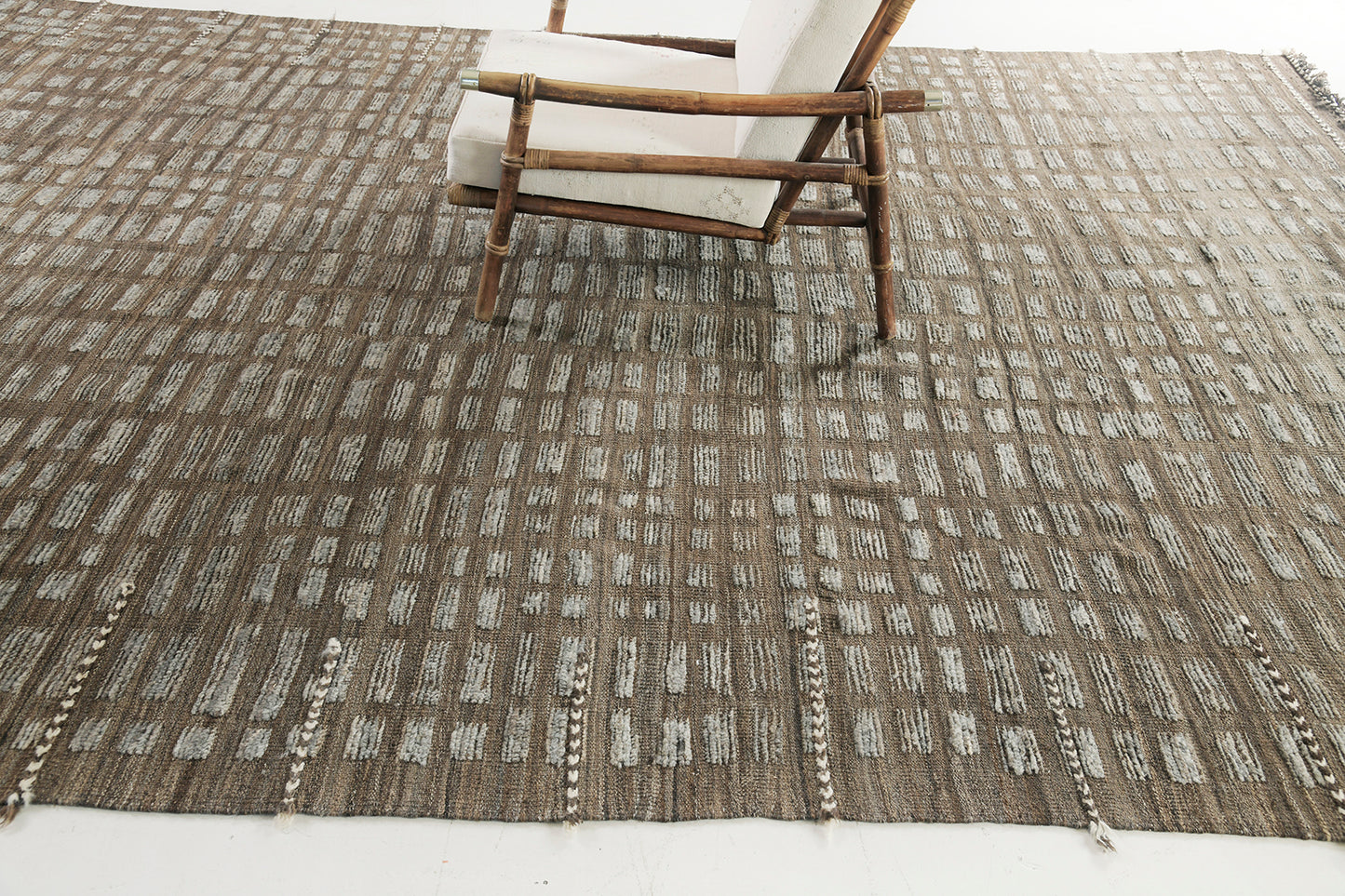 Modern Rug Image 1159 Arezqi, Atlas Collection, Seasons