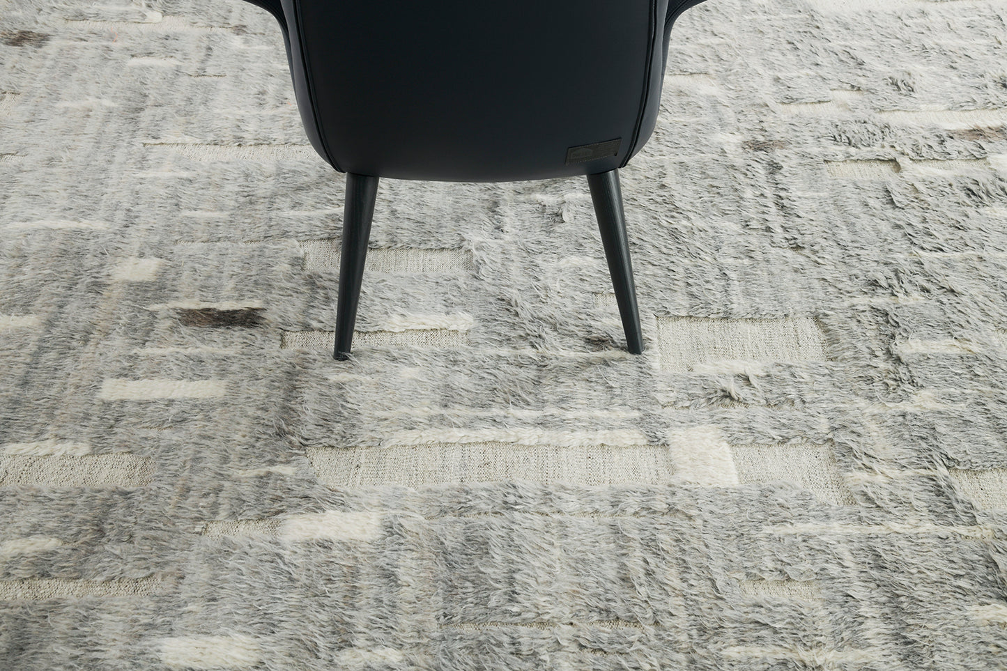 Modern Rug Image 1277 Ayrad, Atlas Collection
