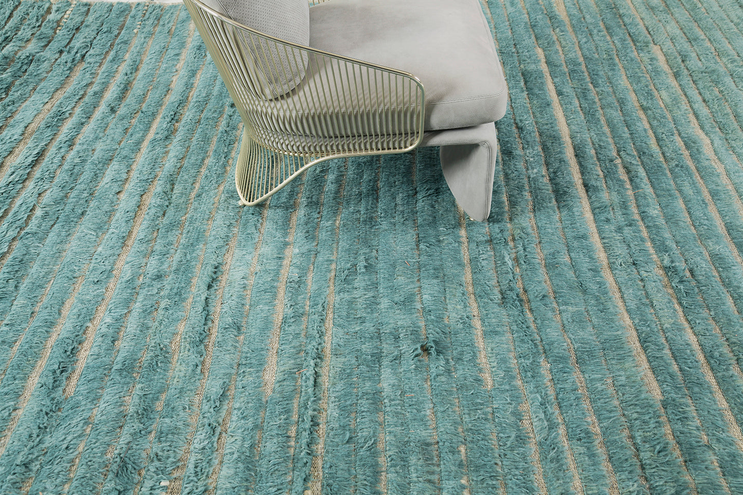 Modern Rug Image 10033 Shipca, Haute Bohemian