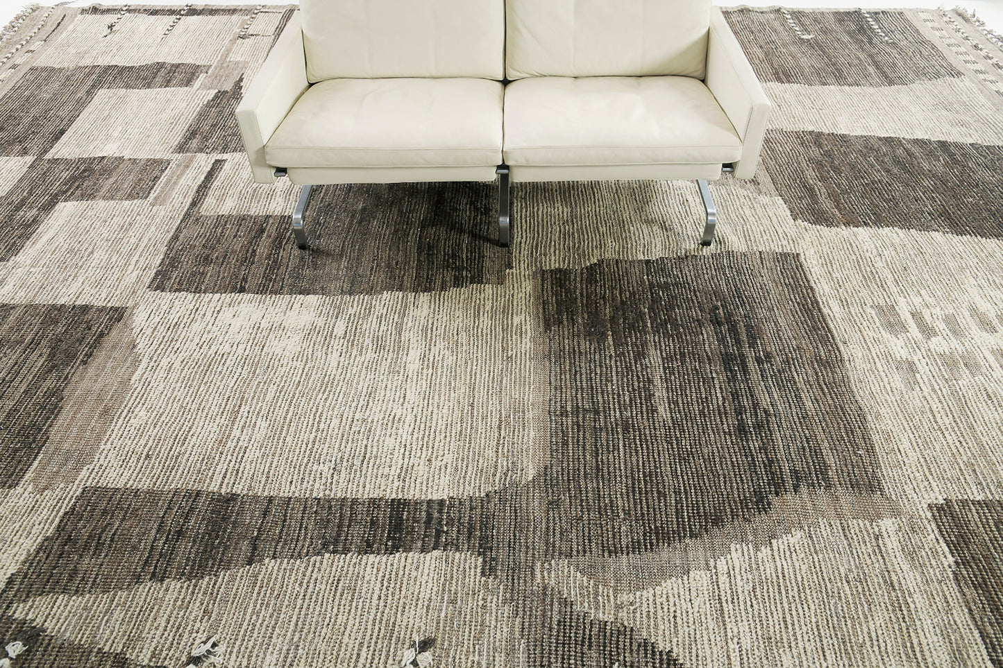 Modern Rug Image 500 Akal, Atlas Collection, Seasons