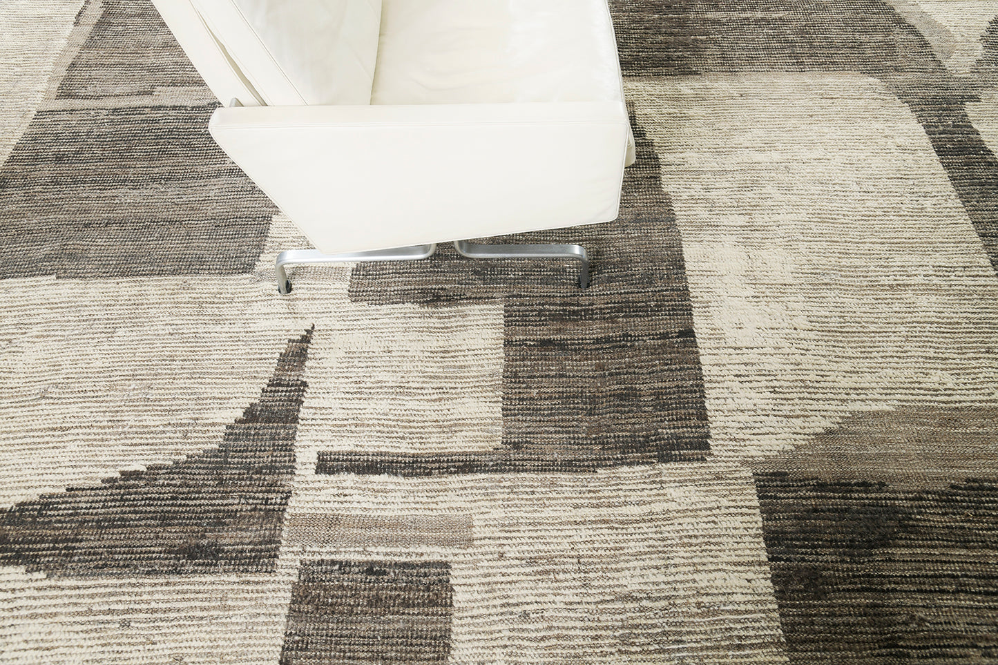 Modern Rug Image 499 Akal, Atlas Collection, Seasons