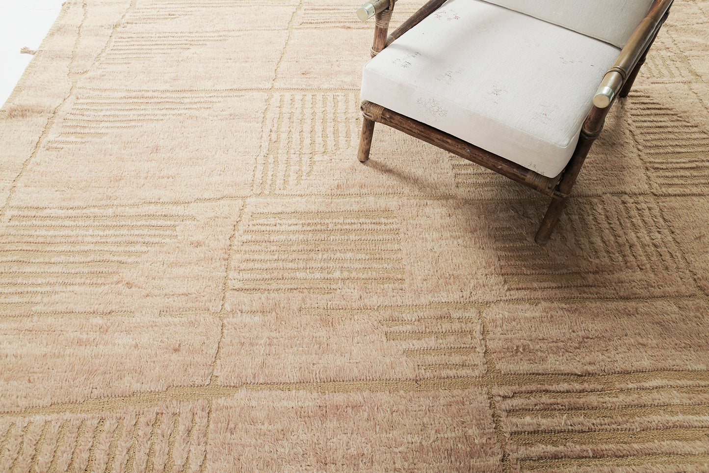 Modern Rug Image 11864 Tisent, Atlas Collection