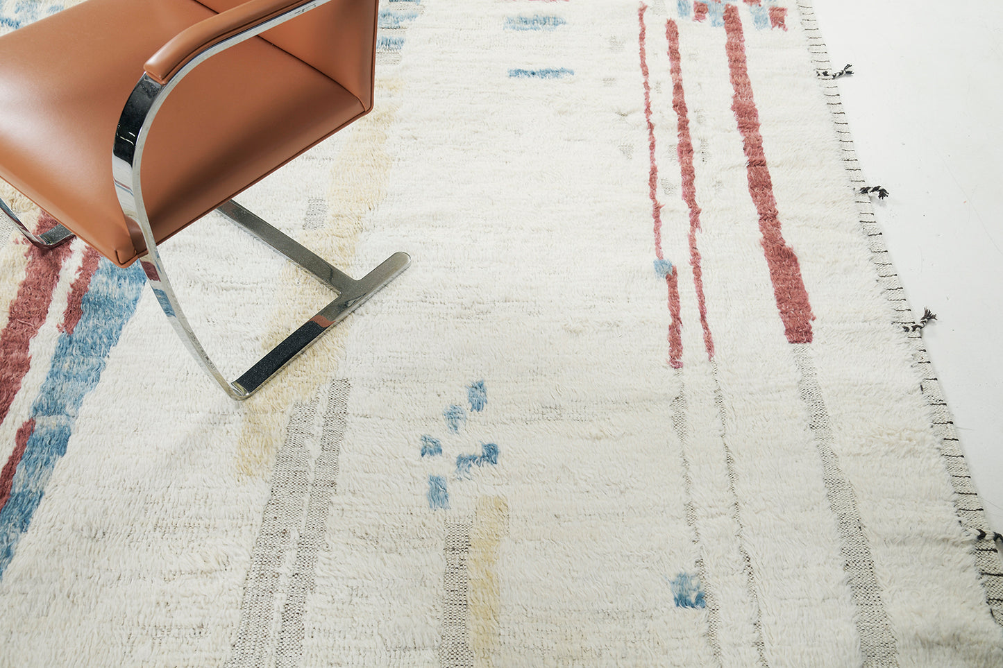 Modern Rug Image 8477 Nakhla, Atlas Collection