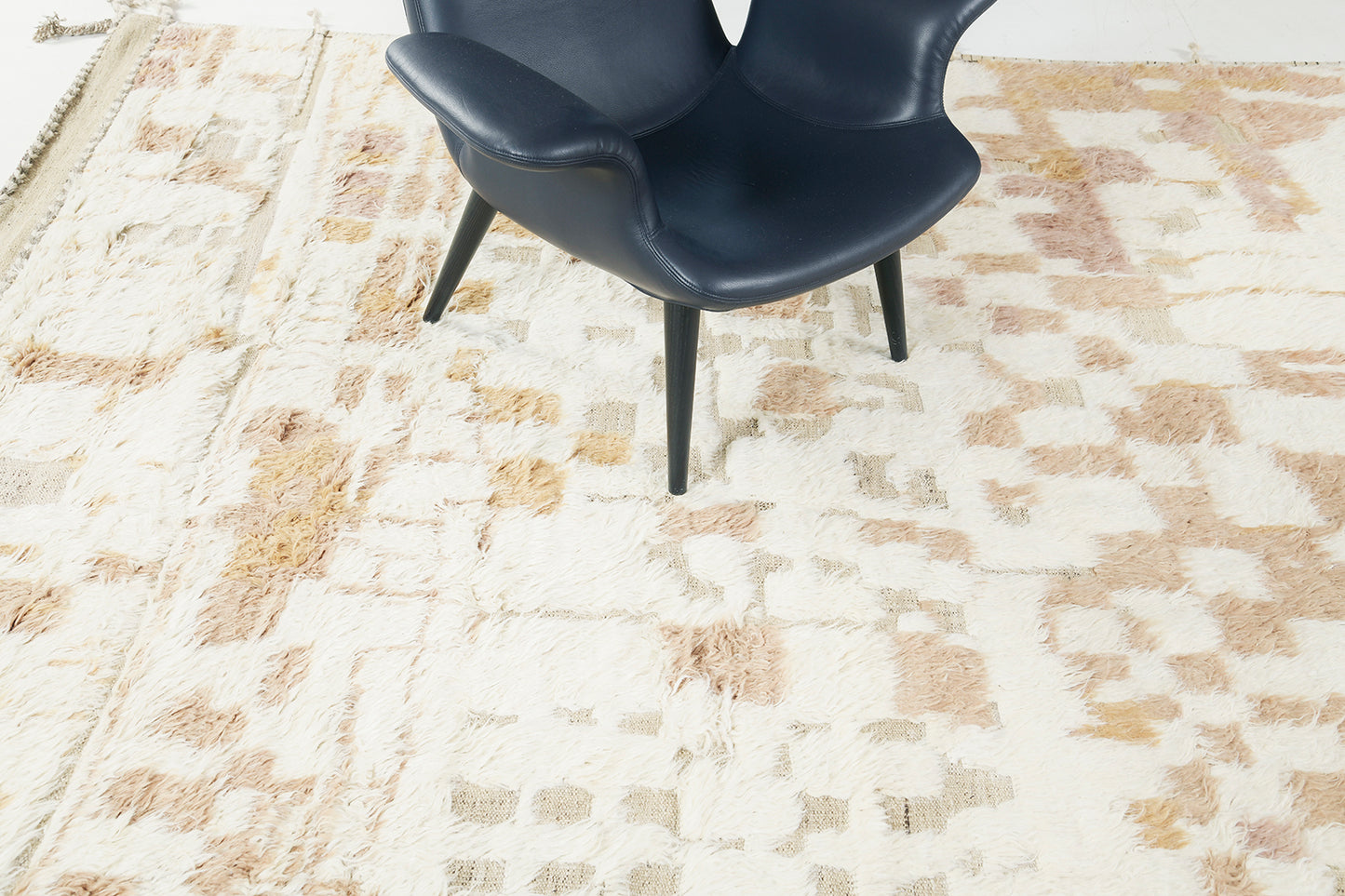Modern Rug Image 11646 Teewa, Atlas Collection