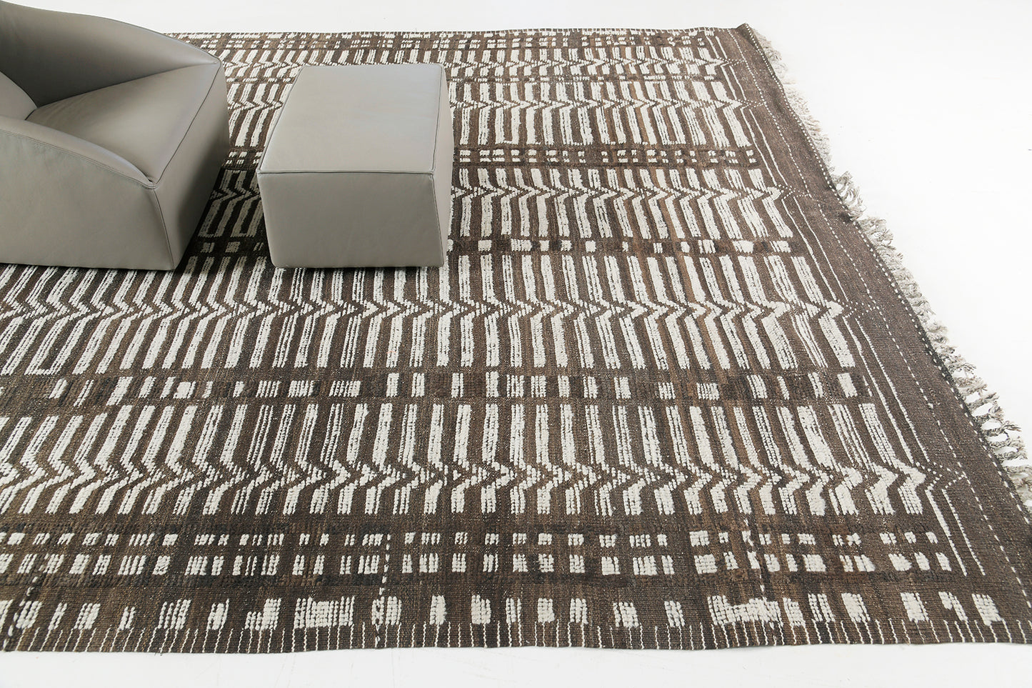 Modern Rug Image 11238 Tala, Atlas Collection, Seasons