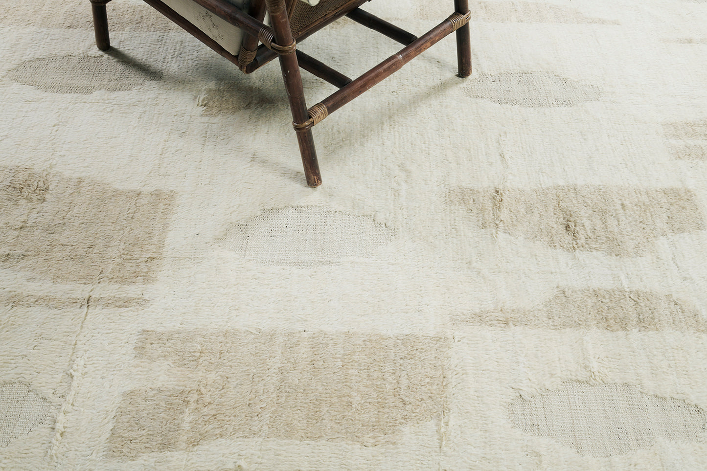 Modern Rug Image 3051 Fengfeng, Haute Bohemian